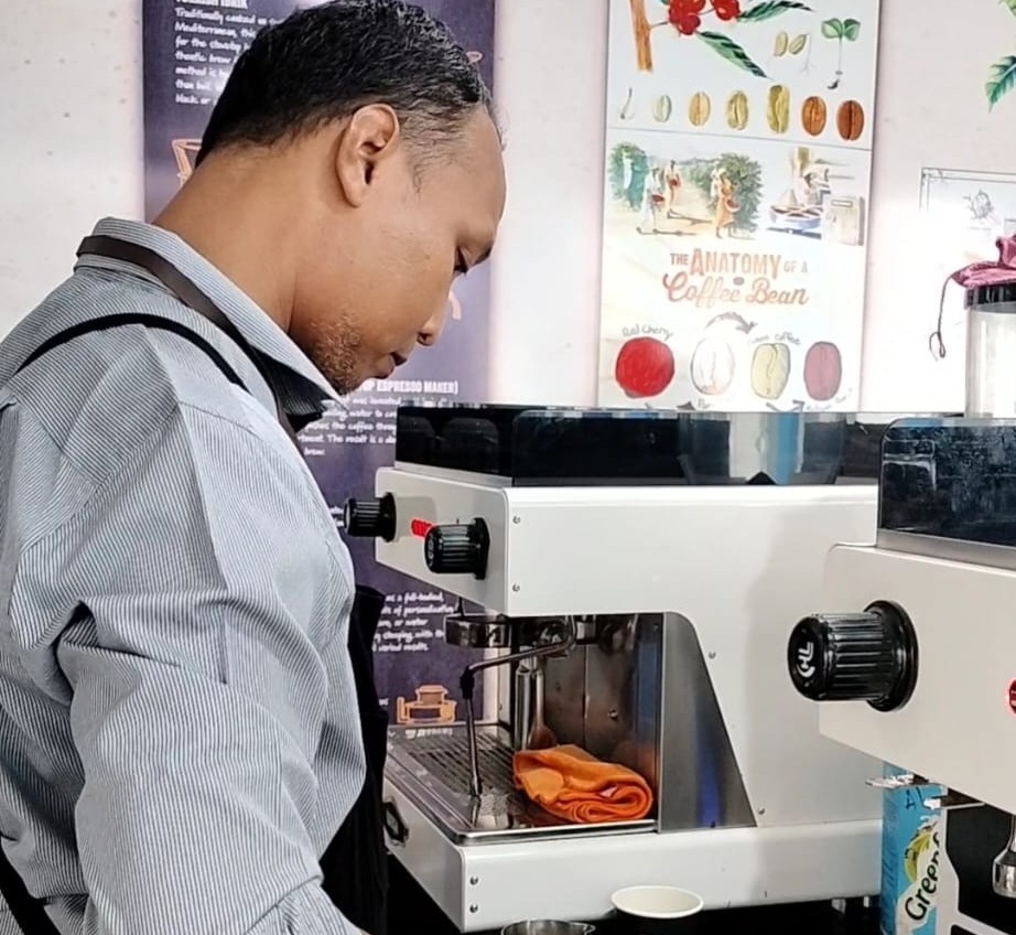 Profesional Berpengalaman